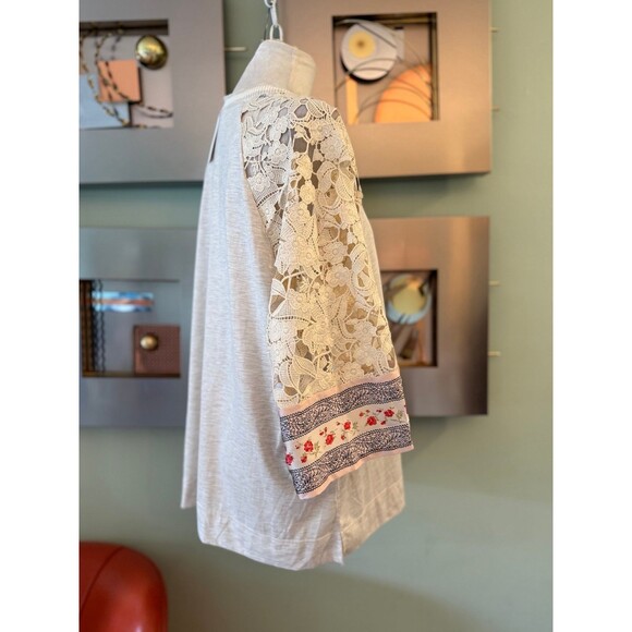 Anthropologie Tiny top - Picture 4 of 12